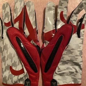 Alabama Football gloves
